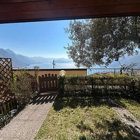 Valentina Piscina E Vista Apartment Riva di Solto